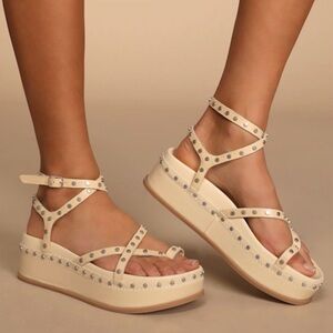 Dolce Vita Welma Vanilla Leather Silver Studded Flatform Ankle Strap Sandals 9.5